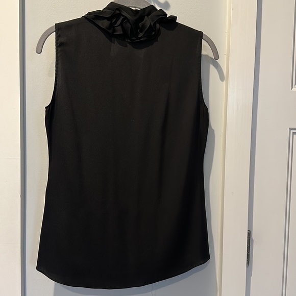 Elie Tahari black silk ruffled neck sleeveless blouse - XS - Picture 6 of 6
